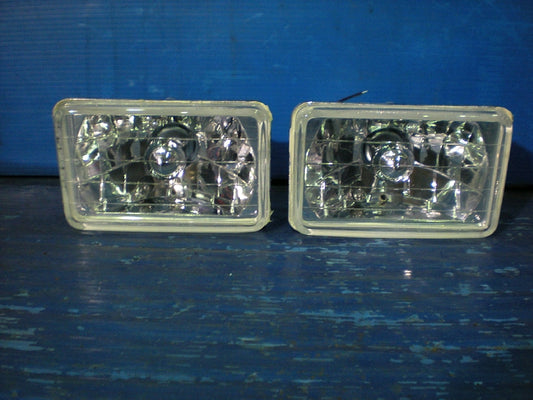 ＵＮＩＶＥＲＳＡＬ　ＨＥＡＤ　ＬＡＭＰ　ＣＲＹＳＴＡＬ