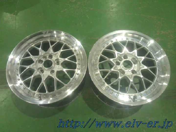 １８×８．０Ｊ＋４５ＰＣＤ１１４．３　４穴／５穴